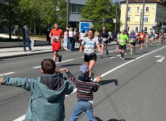 Sara Heckhause erfolgreich beim Sparkasse Halbmarathon in Salzburg